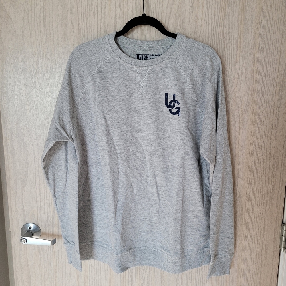 Union green crewneck